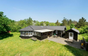 4 Bedroom Beautiful Home In Skjern